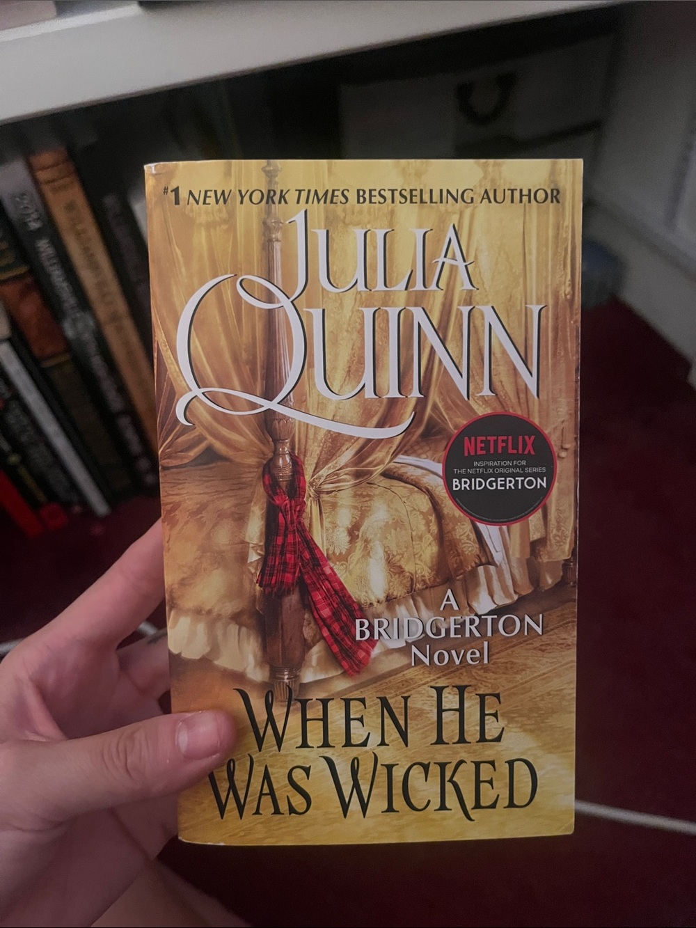 When He Was Wicked by Julia Quinn - Gold/Beige Cover
